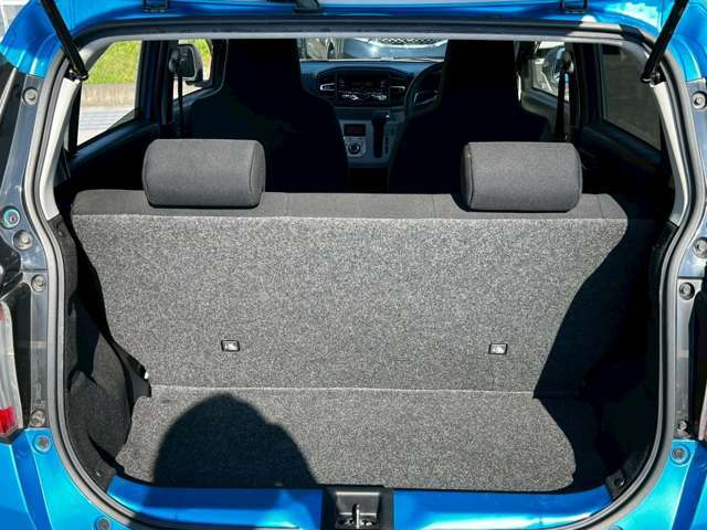 大きな荷物もラクラクに載せられる広々なスペース♪お買い物や旅行などお客様のニーズに合わせてピッタリなお車探しをお手伝いします！【町の車屋さん】【業界経験豊富】【クルマ屋さん】