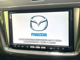 【純正ナビ】人気の純正ナビを装備。オーディオ機能も充実しており、Bluetooth接続すればお持ちのスマホやMP3プレイヤーの音楽を再生可能！毎日の運転がさらに楽しくなります！！