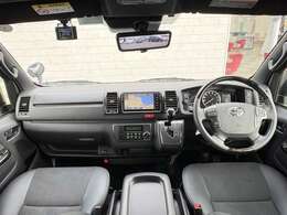 【インパネ全体】『インパネ全体』の画像になります。写真の内容に関してご不明点、ご質問等がございましたらお気軽にガリバー店舗までお問い合わせください。