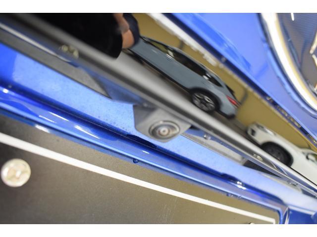 リヤビューカメラ取り付け位置です。純正ならではのフィット感で見た目もすっきりしています。