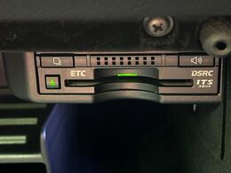 【ETC】高速道路の料金所をストレスなく通過！話題のスポットやサービスエリアに多い「スマートIC」利用時は必須のアイテムです。当店でセットアップを実施、ご納車当日からすぐにご利用いただけます！