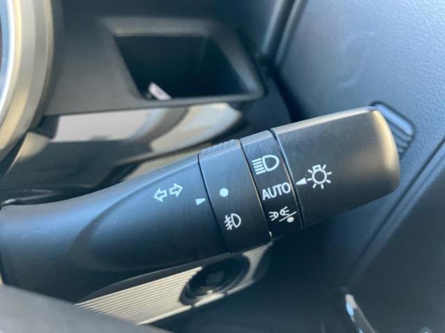 国産車から輸入車まで多様なお客様のニーズのお応えできるように、全国規模で豊富な在庫展開！車のことならWECARSへ！