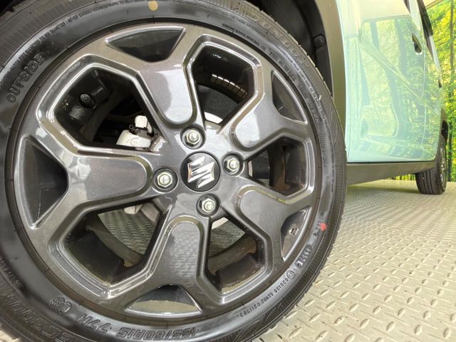 【純正15インチアルミホイール】外観にマッチした純正アルミホイールを装着しております。各種社外アルミホイールや、スタッドレスタイヤも取扱いしております。是非ご相談ください♪