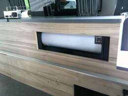 パーキングクーラー装備！キャンプ場の外部AC電源やポータブルバッテリーを接続すればペットちゃん達の暑さ対策にもなります！