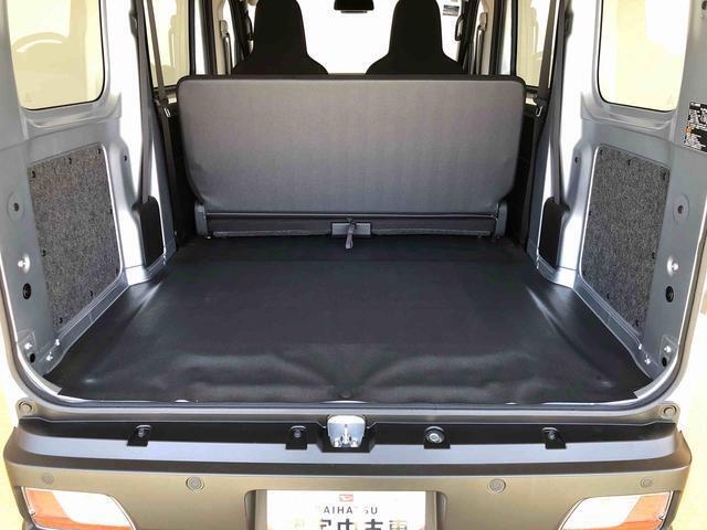 室内広々、荷物も沢山載せられます♪