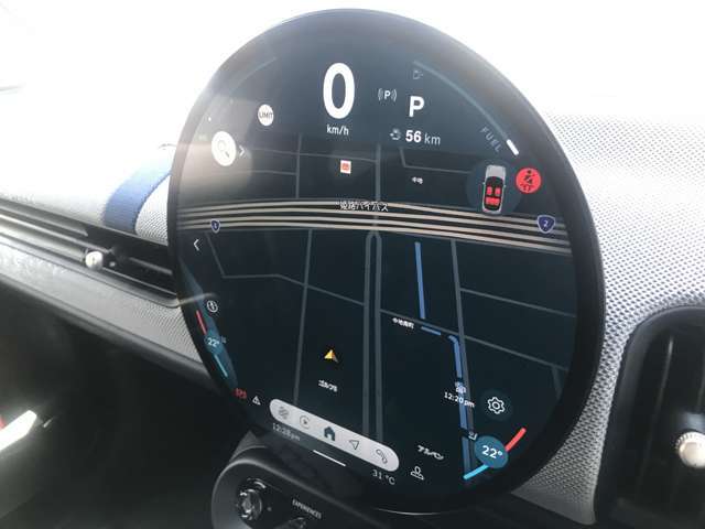 MNIのメーターパネルは<span class=