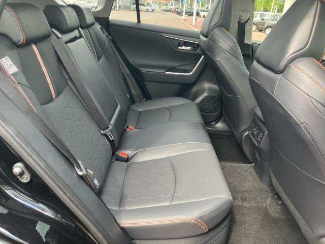 WECARSではほぼ毎日新しい在庫車両を入荷しております！お客様のこだわりを叶える1台がきっとWECARSにあるはずです！