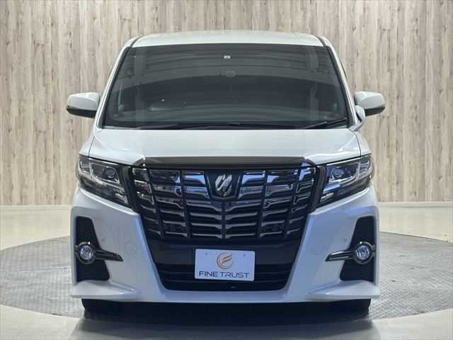 当社自慢のお車です。機関・装備点検・走行テスト済みです♪横にこの車のセールスポイントを、写真と説明でアピールしてあります♪まずはご覧になってください。