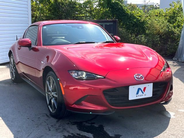大好評のボディコーティング「弾スプラッシュコート」もご納車までに施工可能。通常のガラスコートと異なる、耐久年数6年の無機質ガラスコーティングが、ボディをキレイな状態に保ってくれます。