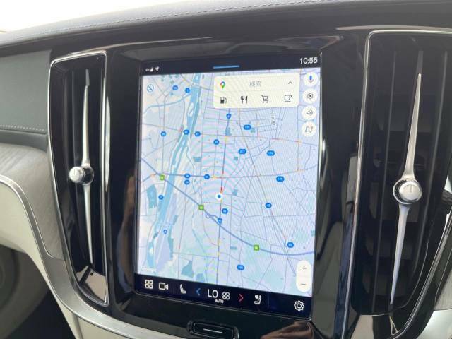 【Google搭載ナビ】Googleのアプリケーションとサービスがビルトインされ、スマートフォンと同じように車両を直感的に操作できます。Googleマップで音声操作や最新の交通情報を知ることが可能です