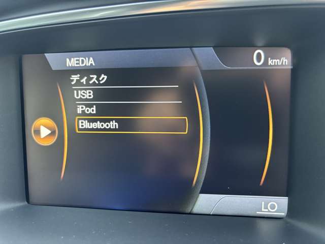Bluetooth機能が付いておりますので、車内空間をより快適にすることが出来ます♪長距離のドライブで渋滞に巻き込まれた時でも退屈知らず♪好きな音楽をかけて気分が上がること間違いなしですね♪
