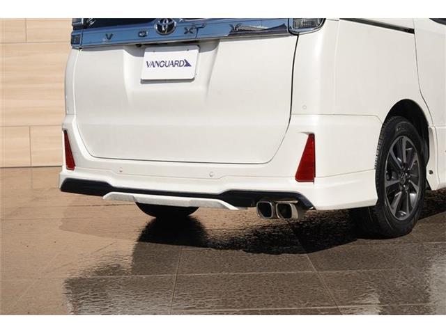 大人気ディーラーオプションのモデリスタ製リアスカート・マフラーカッター装備☆モデリスタとは、純正品質ながらスタイリッシュでスポーティーにドレスアップしてくれるカスタマイズブランドです☆