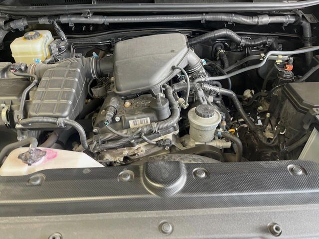 親切・丁寧な専門メカニックスタッフが応対！・車検・点検整備・事故等の修理などアフターサービスも安心。お車のカスタマイズもネクステージのサービススタッフまでご相談ください！