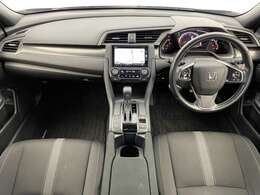 【インパネ全体】全方位で視界が広く、高い目線で運転もしやすいです！