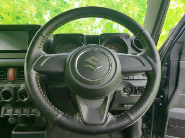 WECARSの展示場では実際に見て、触ってお車をお選びいただけます！知識の豊富な営業スタッフが様々なカーライフをご提案いたします！