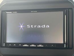 【ナビゲーション】使いやすいナビで目的地までしっかり案内してくれます。各種オーディオ再生機能も充実しており、お車の運転がさらに楽しくなります！！
