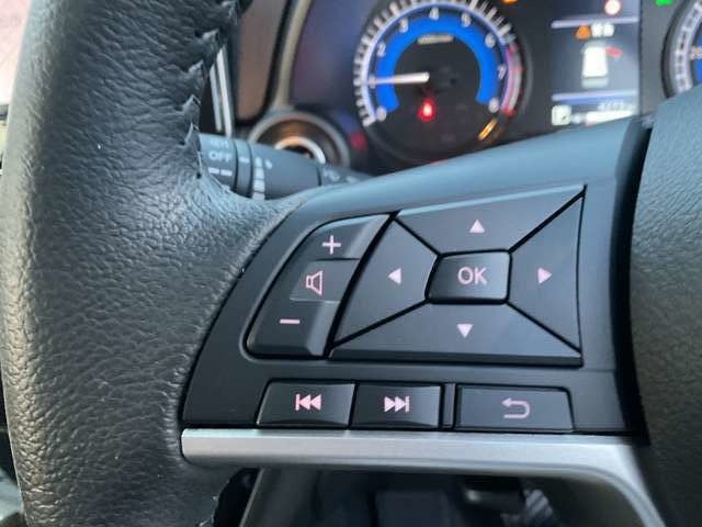 ステアリングスイッチ