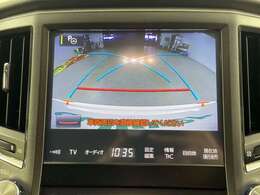 【バックモニター】後ろのカメラの映像がモニターに映し出されるので、後方の見えない死角や、障害物との距離感などもしっかり安全確認することができます！