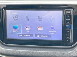 【純正ナビ】人気の純正ナビを装備。オーディオ機能も充実しており、Bluetooth接続すればお持ちのスマホやMP3プレイヤーの音楽を再生可能！毎日の運転がさらに楽しくなります！！