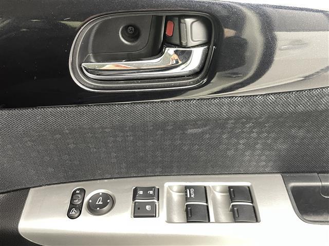 【窓操作部】軽い力で、窓を開けたり閉めたりすることができます！掲載箇所以外にご希望の写真がございましたら、お気軽にお問い合わせ下さい！メールや郵送でお送りさせていただきます。