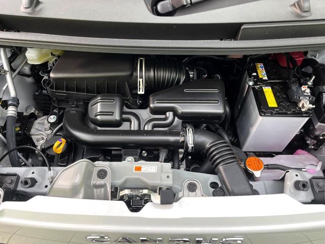 親切・丁寧な専門メカニックスタッフが応対！・車検・点検整備・事故等の修理などアフターサービスも安心。お車のカスタマイズもネクステージのサービススタッフまでご相談ください！