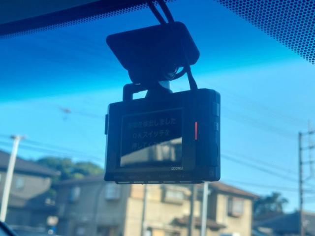 国産車から輸入車まで多様なお客様のニーズのお応えできるように、全国規模で豊富な在庫展開！車のことならWECARSへ！