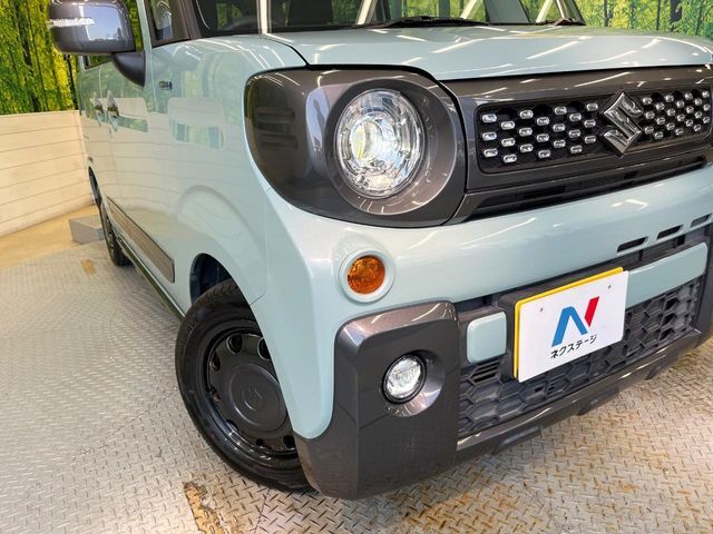【LEDヘッドライト】悪天候や夜間走行時も良好な視界を確保し安心して運転できる高輝度LEDヘッドライトを装備！点灯速度が早く、消費電力も抑えられています。