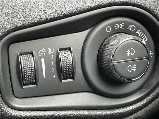店舗にて現車の確認も頂けますので、お電話で在庫のご確認の上是非ご来店くださいませ！！！