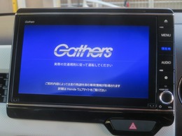 ナビゲーションはギャザズ8インチメモリーナビ（VXU-207NBi）を装着しております。AM、FM、CD、DVD再生、Bluetooth、音楽録音再生、フルセグTVがご使用いただけます。