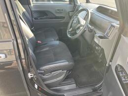 「この車の写真をもっと見たい」「状態が気になる」「この装備はついている？」どんな小さな疑問でもお気軽にお問い合わせください！