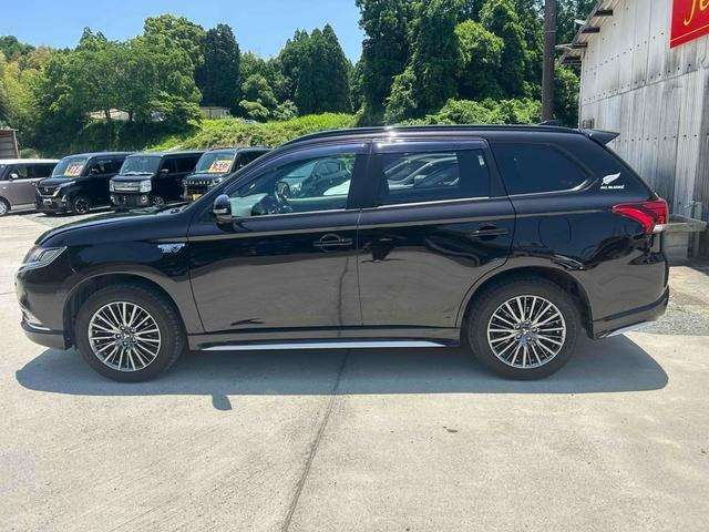 ☆軽自動車からセダン・ミニバン・ハイブリッド車までお取り扱いしております。