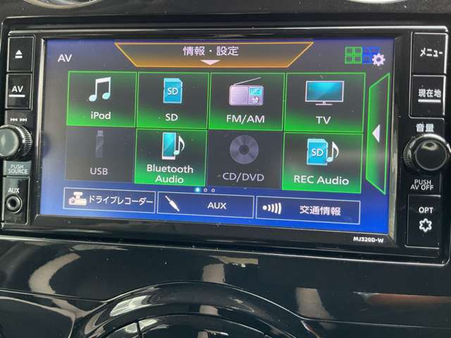 純正メモリーナビです