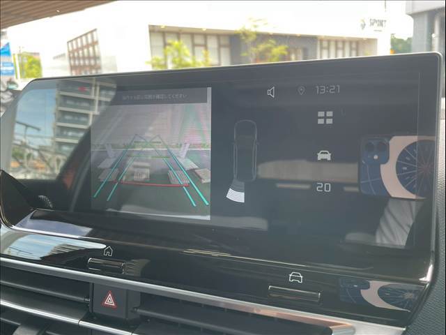 「フルカラーバックモニター」を装備で駐車が苦手な方でも安心です。