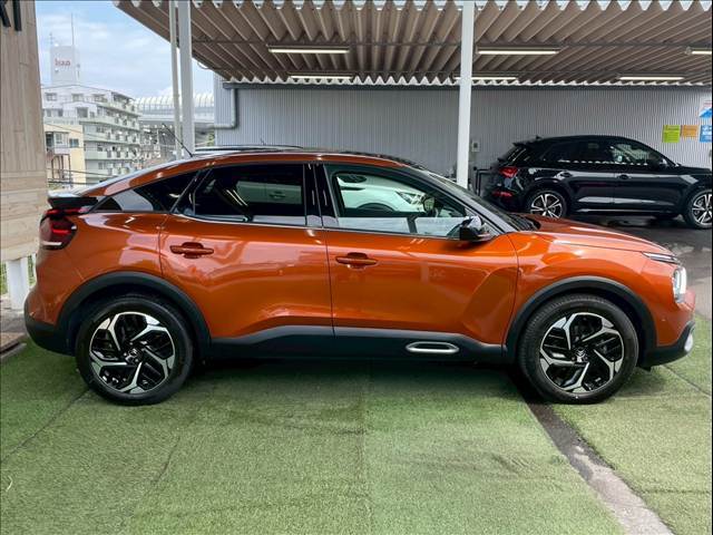 GOOD　SPEED自慢のスーパーガラスコーティングは見違えるほどの輝きを放ち、納車後のメンテナンスも楽々！折角購入頂く新しい車。コーティング施工なしなんて勿体無いですよ！
