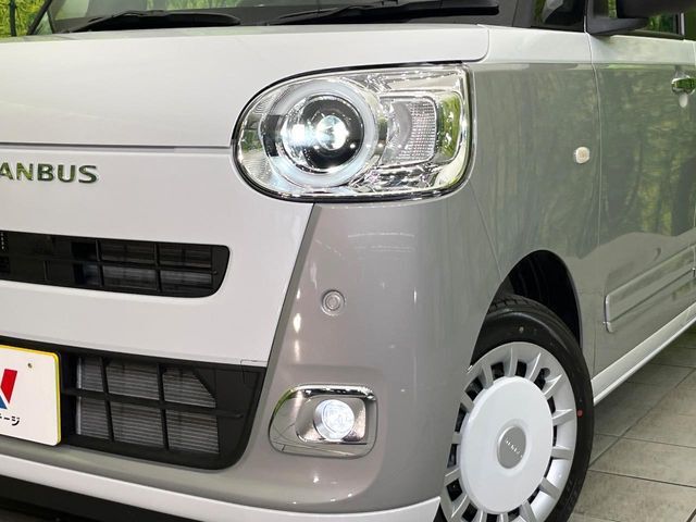 【LEDヘッドライト】悪天候や夜間走行時も良好な視界を確保し安心して運転できる高輝度LEDヘッドライトを装備！点灯速度が早く、消費電力も抑えられています。