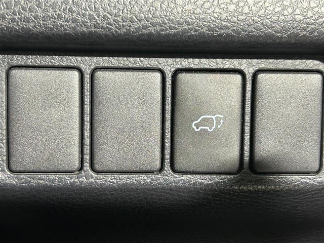 【運転席操作部】快適なドライブを楽しむための機能が装備されています！運転席から触れるので、使いやすいです！除菌プランいれていただくと、さらに清潔で安心していただけます！