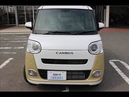 広い展示場には目移りしちゃうくらい軽・届出済未使用車が展示されてます