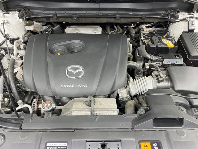 親切・丁寧な専門メカニックスタッフが応対！・車検・点検整備・事故等の修理などアフターサービスも安心。お車のカスタマイズもネクステージのサービススタッフまでご相談ください！