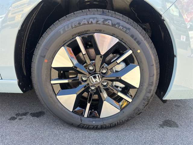 タイヤとホイールです！