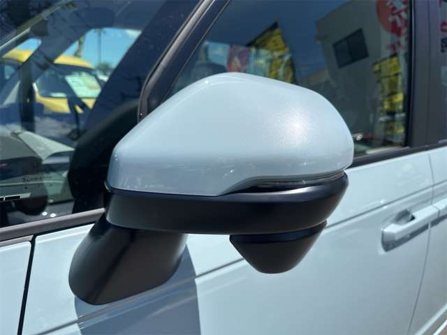 サイドミラーになります！