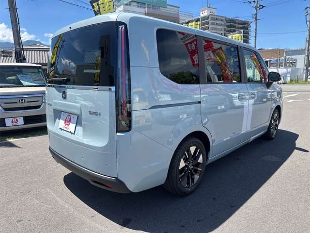 右斜後ろです！