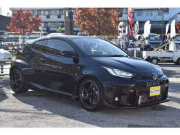 内外装程度良好！少走行なGRヤリスのカスタマイズカーが入庫いたしました！