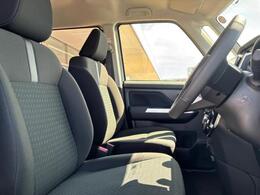 「この車の写真をもっと見たい」「状態が気になる」「この装備はついている？」どんな小さな疑問でもお気軽にお問い合わせください！