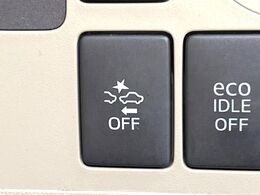 【スマートアシスト】走行中に前方の車両等を認識し、衝突しそうな時は警報とブレーキで衝突回避と被害軽減をアシスト。より安全にドライブをお楽しみいただけます。