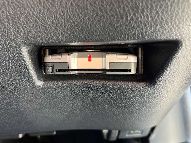 陸運局指定または認証工場にてしっかり整備を行いご納車させて頂いております！車検・ご納車後のアフターケアもお任せ下さい！