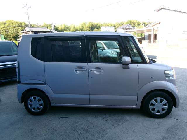 もちろん納車前にはWAX掛けを行い、もう一度キレイにさせて頂きます！