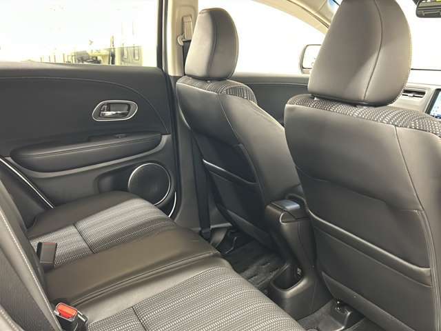 気になる車はすぐにお問い合わせください！画面右側の0066から始まる無料ダイヤルからお問い合わせ下さい！専門スタッフがお車のご質問にお答えいたします！
