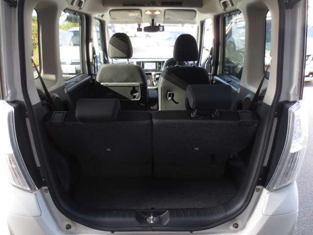 荷室スペースもしっかり確保されていますヽ(^o^)丿