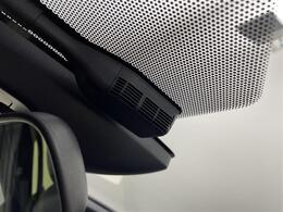 【バックミラー】大きくて見やすいので、後方を見るときも安心です！