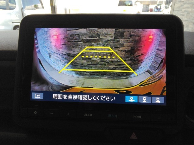 リアカメラがついているので、駐車や後進の際にとても便利です♪